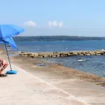 Seaside With A Swimming Pool Novigrad - 25255